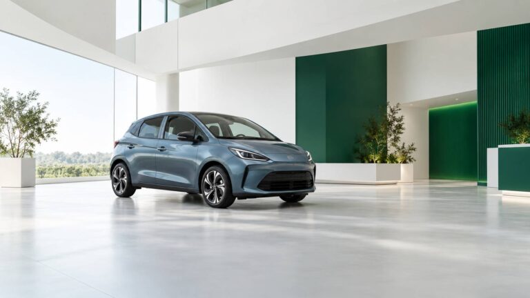 Analyse complète et détaillée de la fiche technique de la Toyota Yaris Hybride